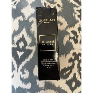Guerlain Lingerie De Peau Natural Perfection Foundation SPF 20 ~ 05N Fonce Deep